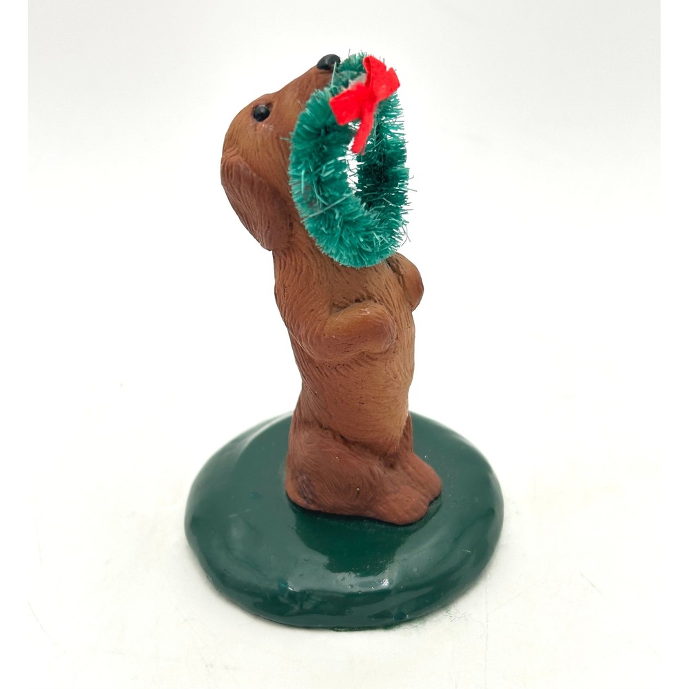 Byers Choice The Carolers 1990 Dachshund Dog with Wreath Figurine Vintage Brown
